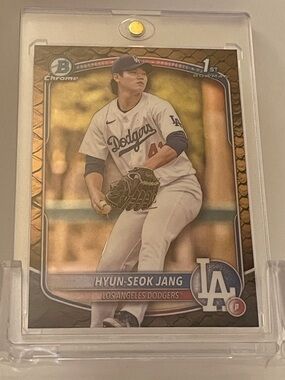 Hyun-Seok Jang 2025 Bowman Chrome 1st Draft Rookie -Dodgers-Reptilian Parallel